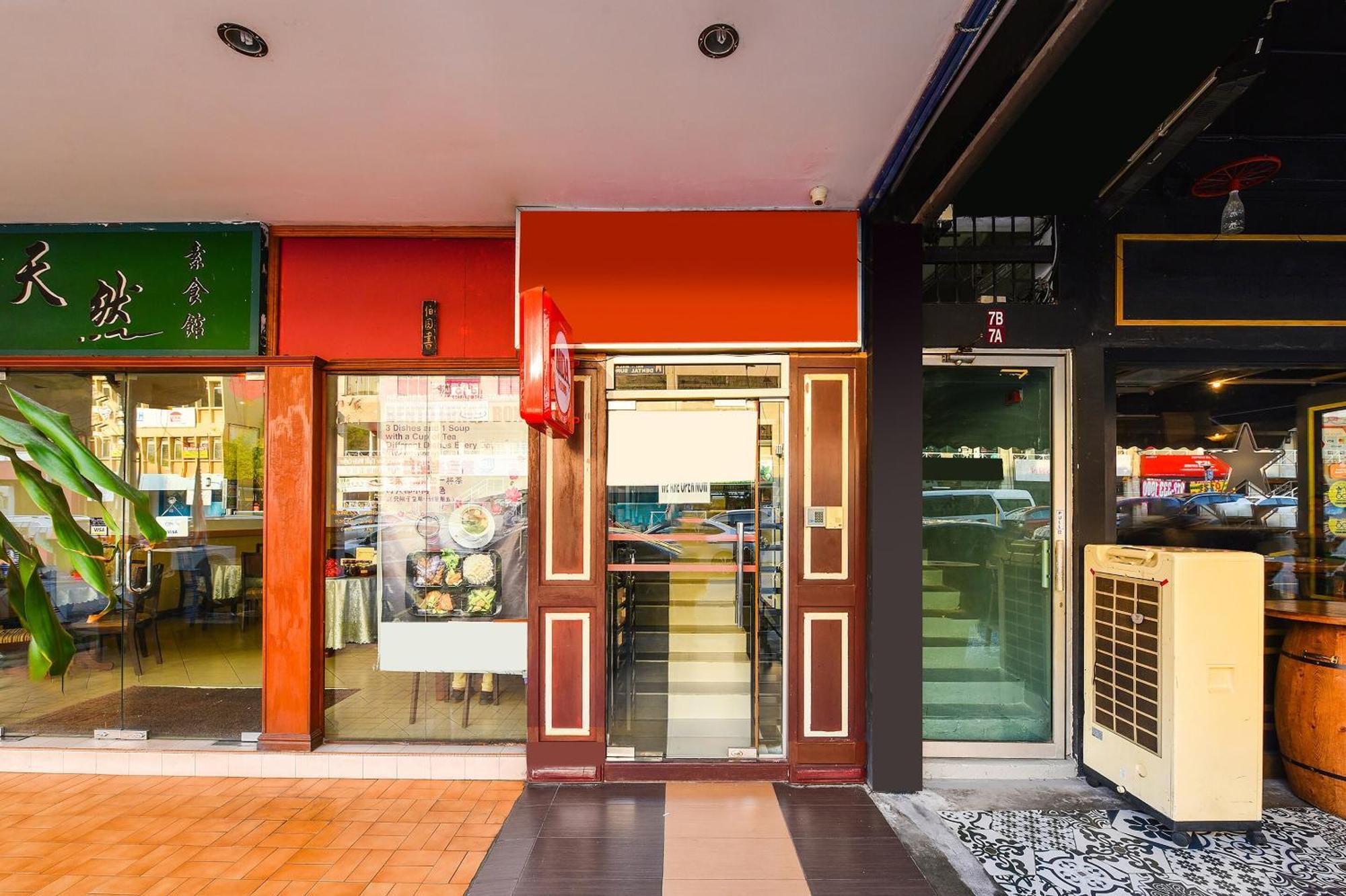 Super Oyo 90562 J Hotel Pj Petaling Jaya Eksteriør bilde