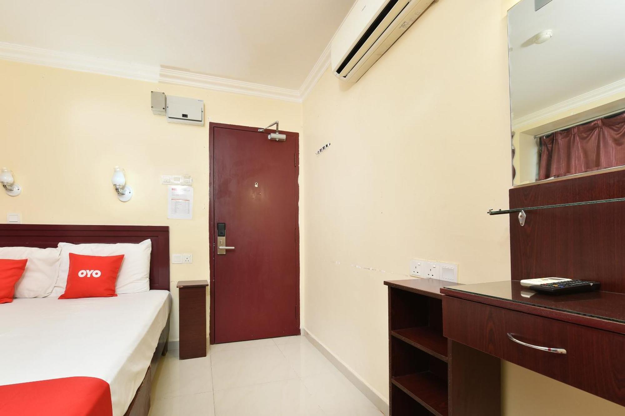 Super Oyo 90562 J Hotel Pj Petaling Jaya Eksteriør bilde