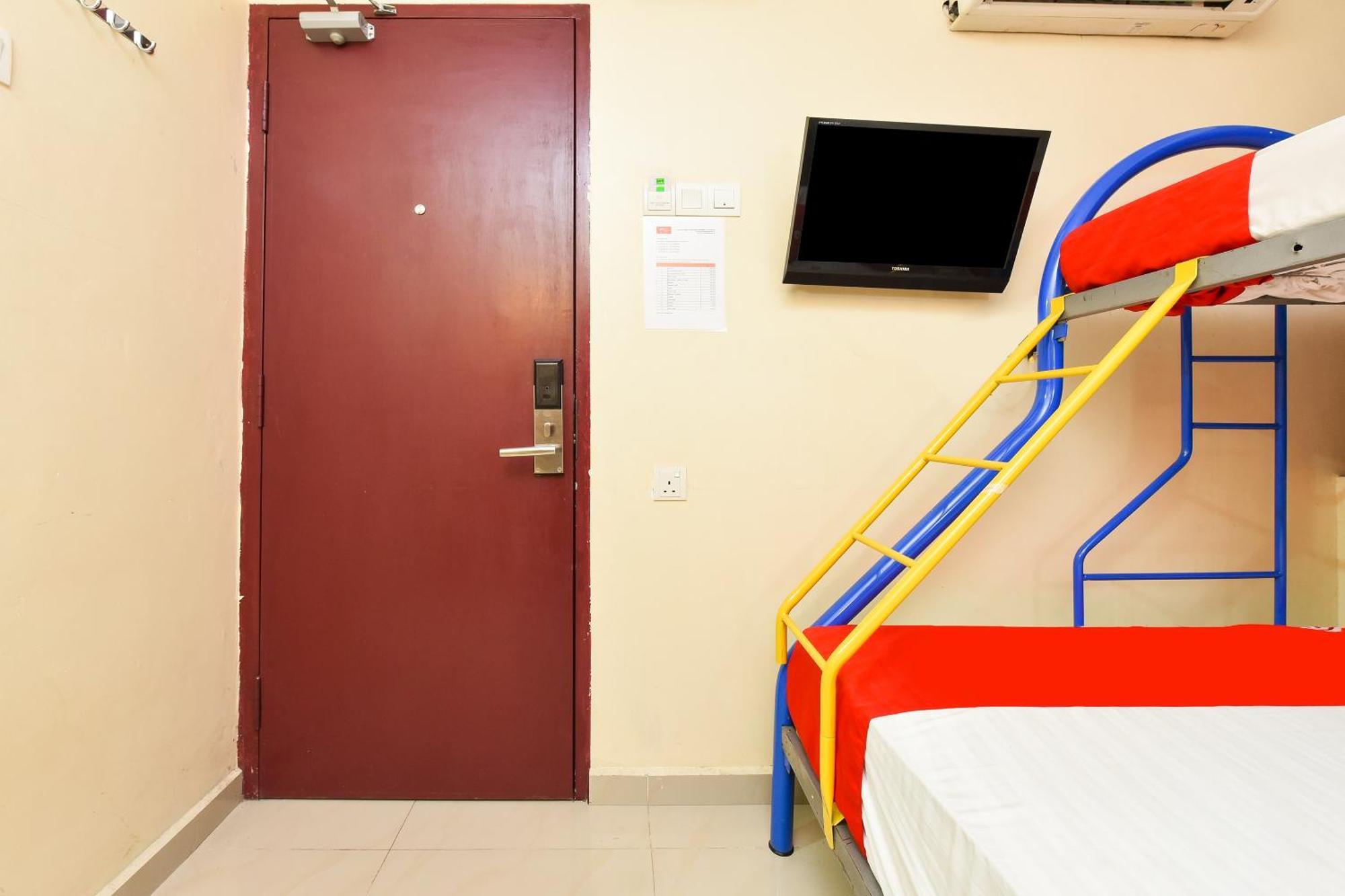 Super Oyo 90562 J Hotel Pj Petaling Jaya Eksteriør bilde